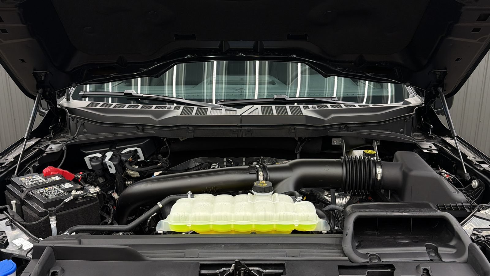 Used 2026 Ford F150 Lariat AWD/4WD image 19
