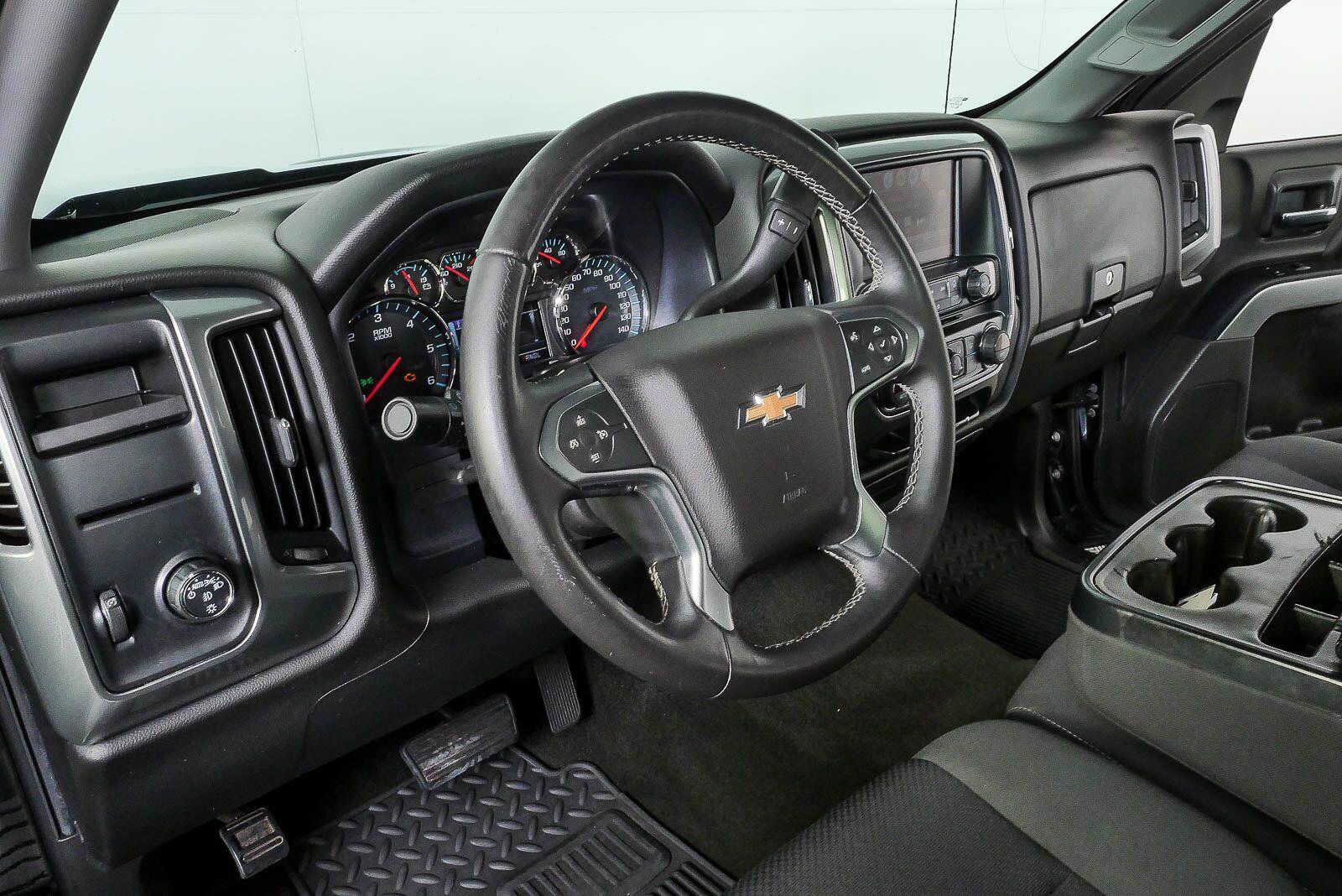 Used 2017 Chevrolet Silverado 1500 LT w/ All Star Edition RWD image 4
