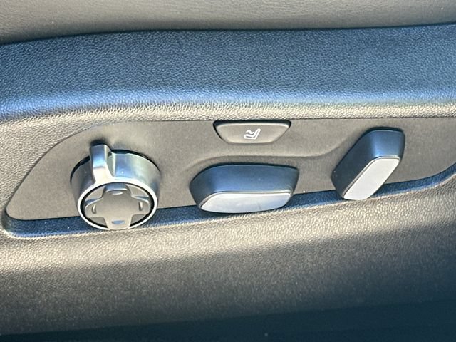 Used 2024 Cadillac XT4 Sport AWD/4WD image 42