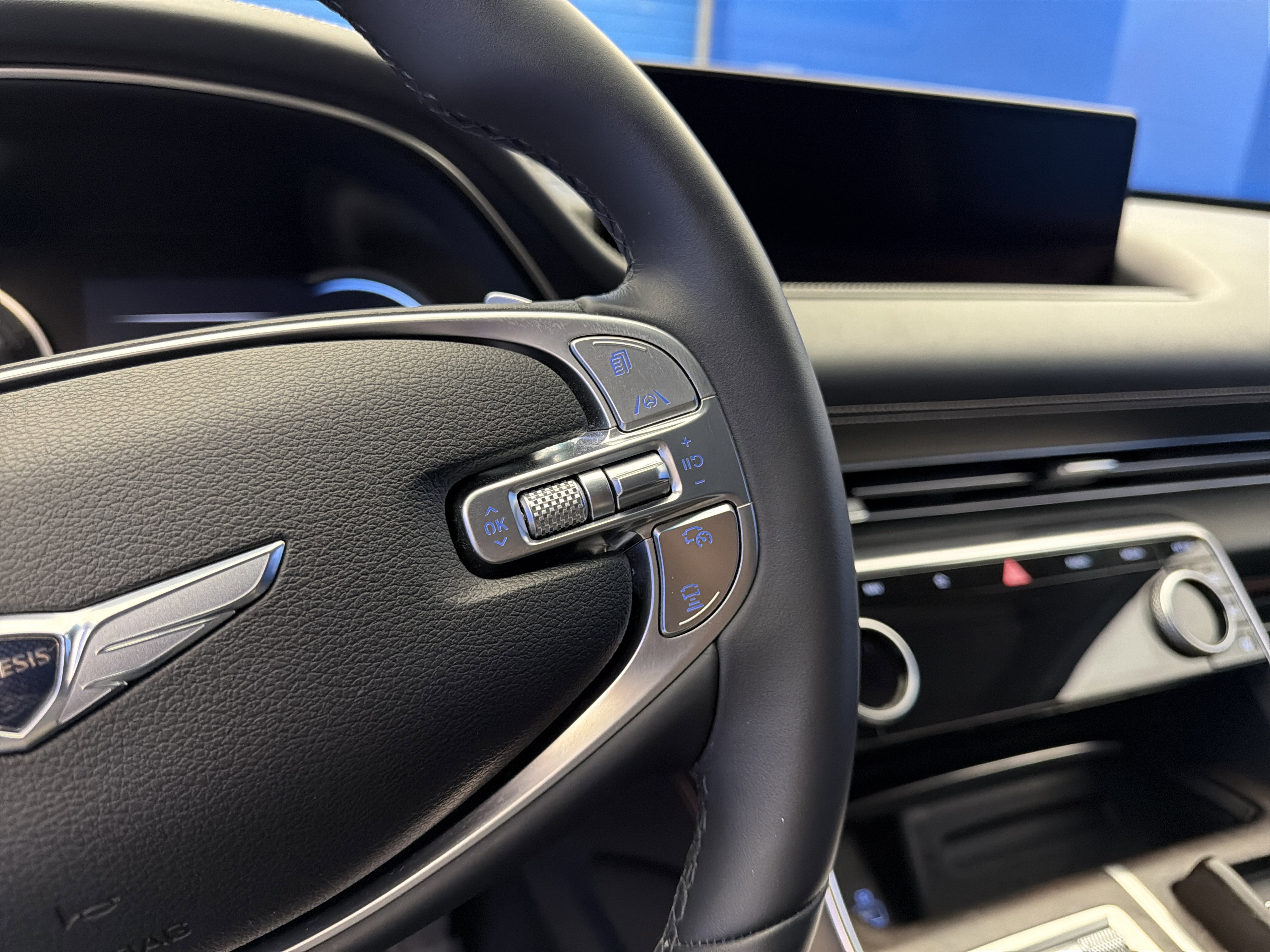 Used 2024 Genesis GV80 2.5T image 17