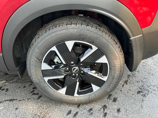 New 2025 Nissan Kicks SV w/ SV Premium Package AWD/4WD image 7