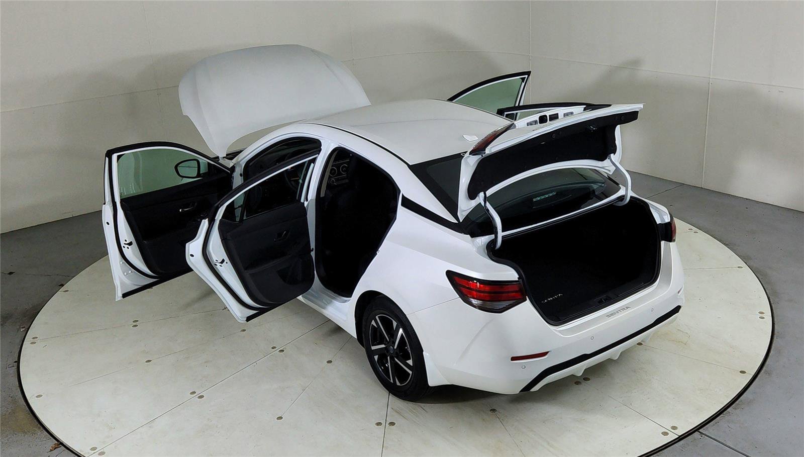 Used 2024 Nissan Sentra SV image 27