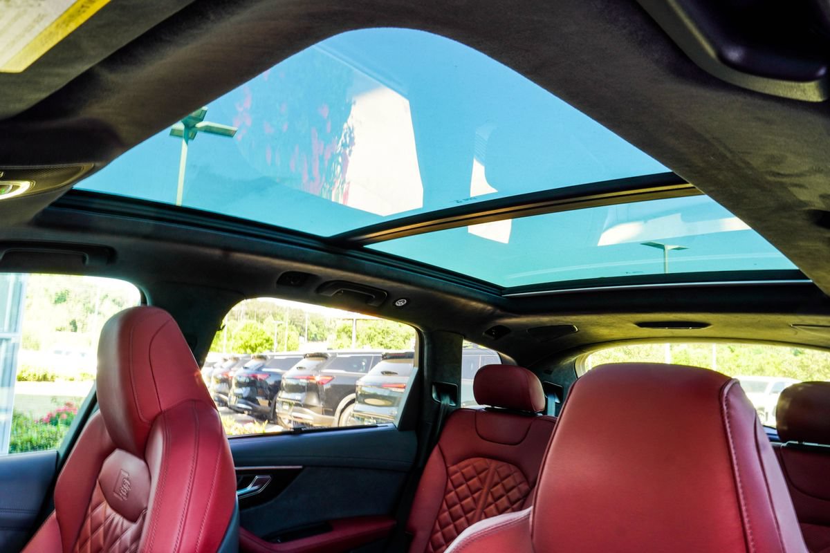 Used 2023 Audi SQ7 Prestige AWD/4WD image 41