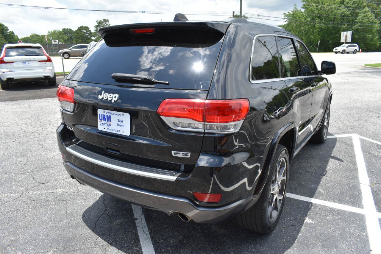 Used 2018 Jeep Grand Cherokee Limited AWD/4WD image 6