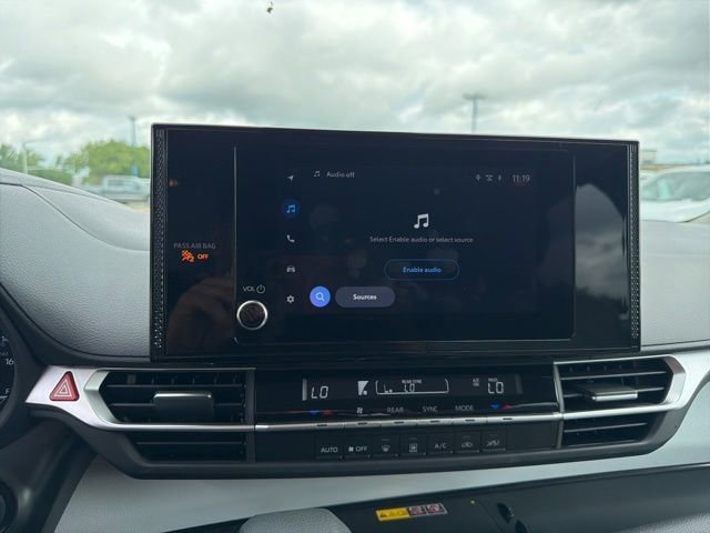 Used 2026 Toyota Sienna LE FWD image 26
