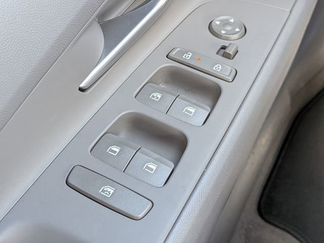 Certified 2025 Hyundai Elantra SEL FWD image 24