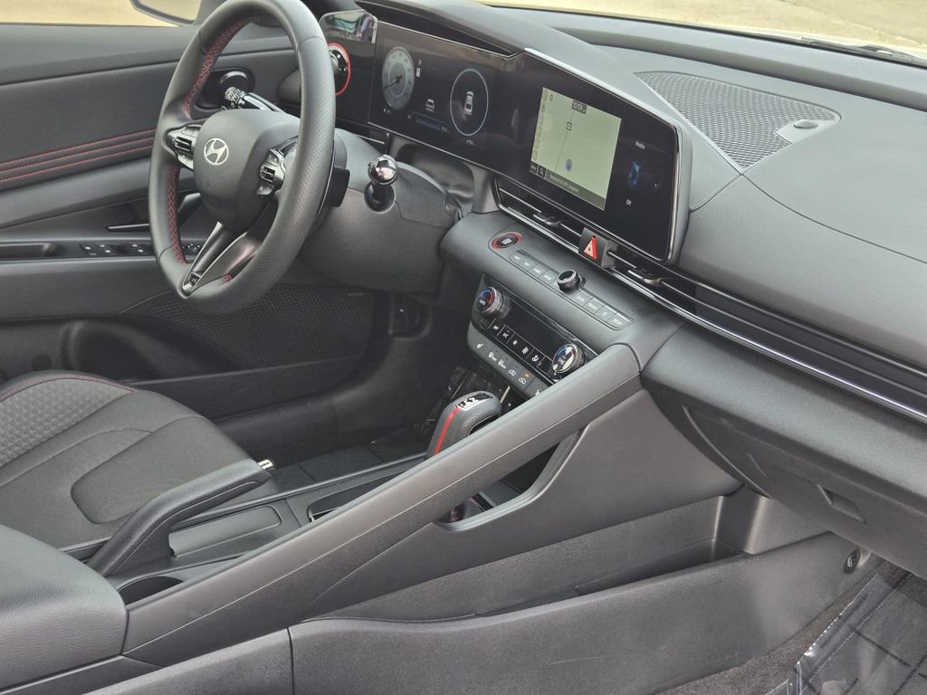 Certified 2025 Hyundai Elantra N Line image 27