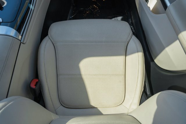 Used 2023 Mercedes-Benz C 300 4MATIC Sedan image 29