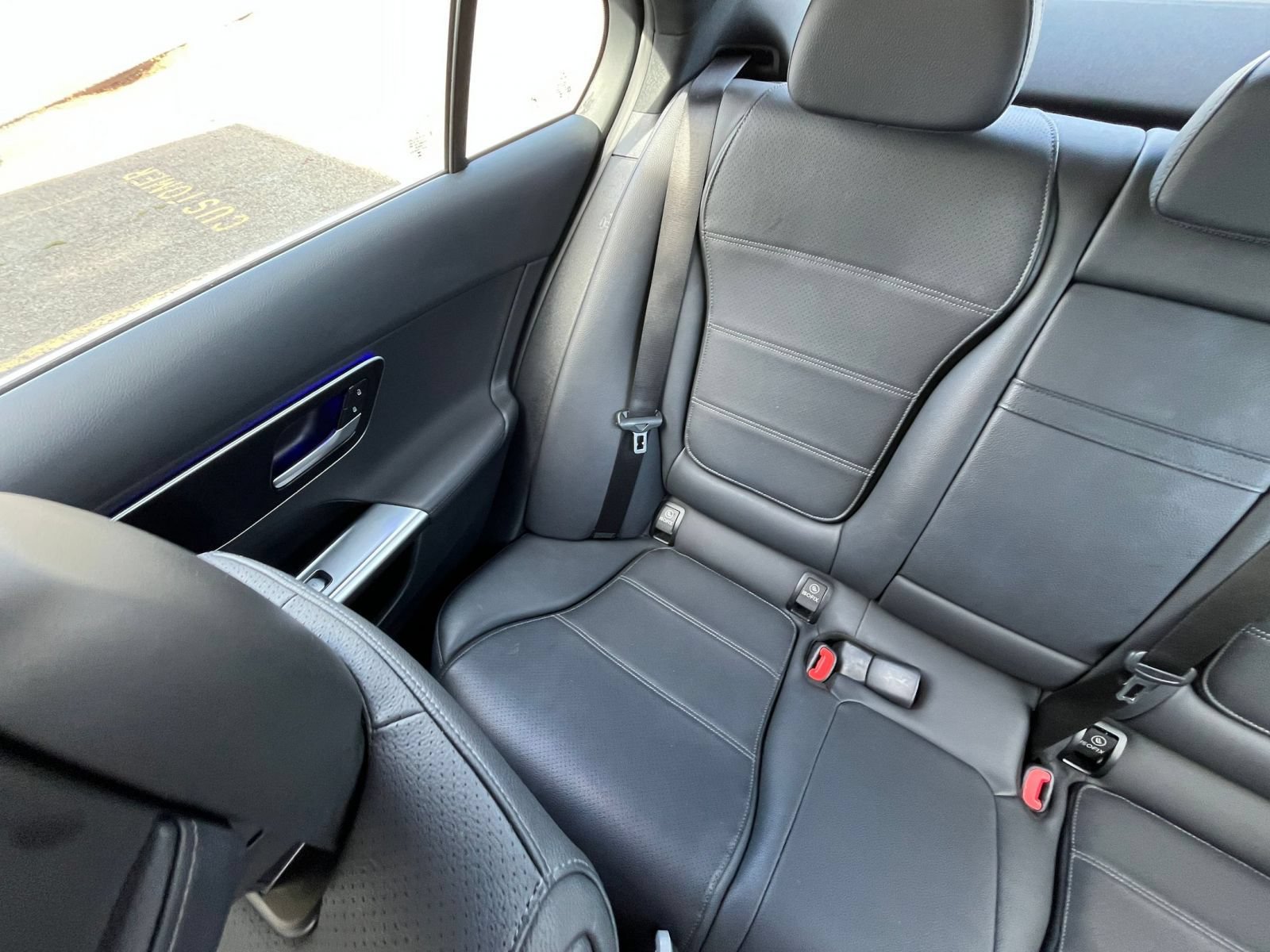 Used 2024 Mercedes-Benz C 300 Sedan image 38