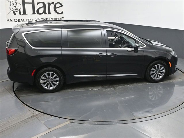 Used 2020 Chrysler Pacifica Touring-L Plus w/ Advanced Safetytec Group image 39
