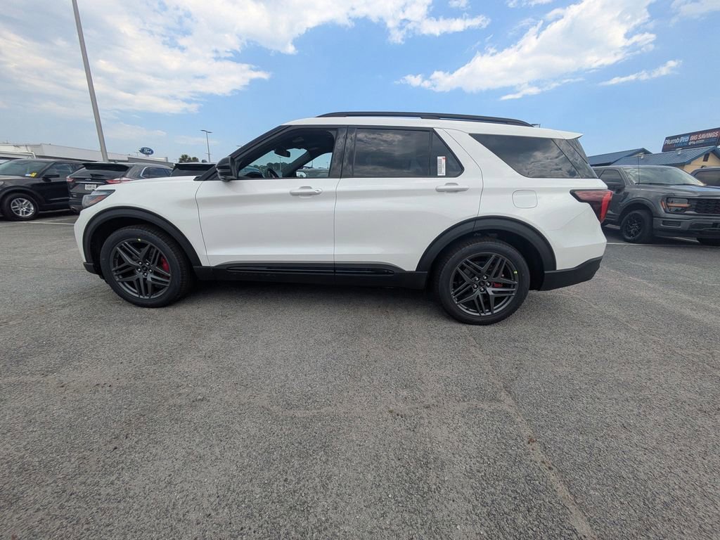 New 2026 Ford Explorer ST RWD image 6