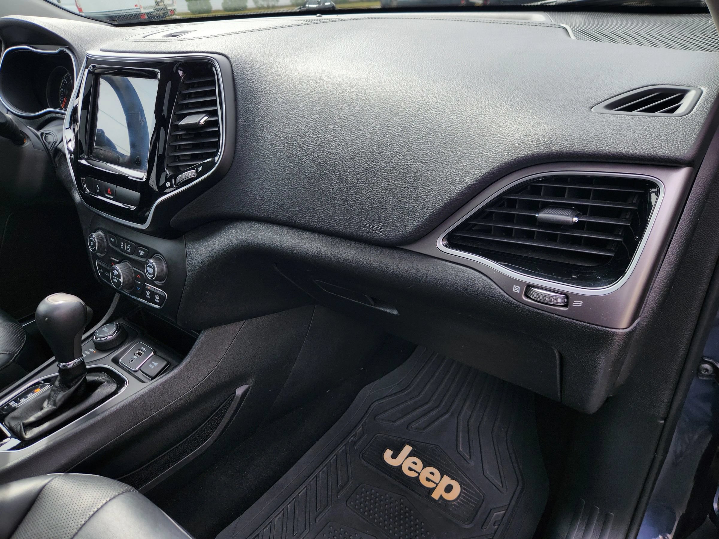 Used 2019 Jeep Cherokee Limited AWD/4WD image 46