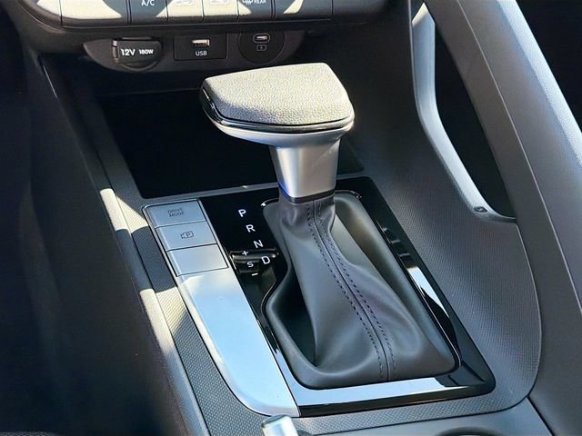 New 2026 Hyundai Elantra SE FWD image 19