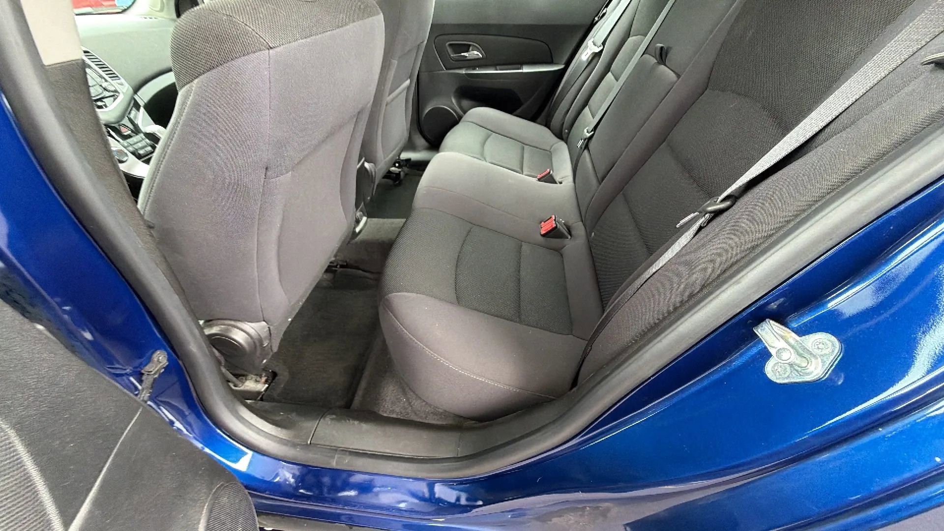 Used 2013 Chevrolet Cruze LT image 39