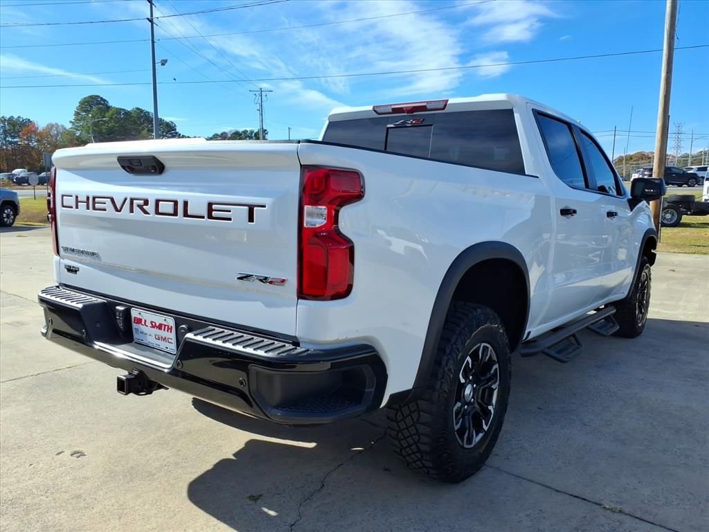 Used 2024 Chevrolet Silverado 1500 ZR2 image 7
