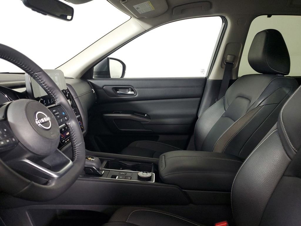 Used 2023 Nissan Pathfinder SL image 21