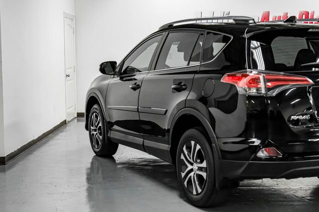 Used 2018 Toyota RAV4 LE w/ All Weather Liner Package AWD/4WD image 12