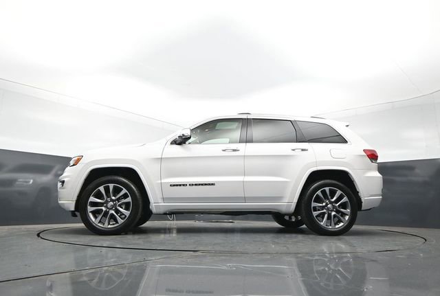 Used 2018 Jeep Grand Cherokee Overland AWD/4WD image 25
