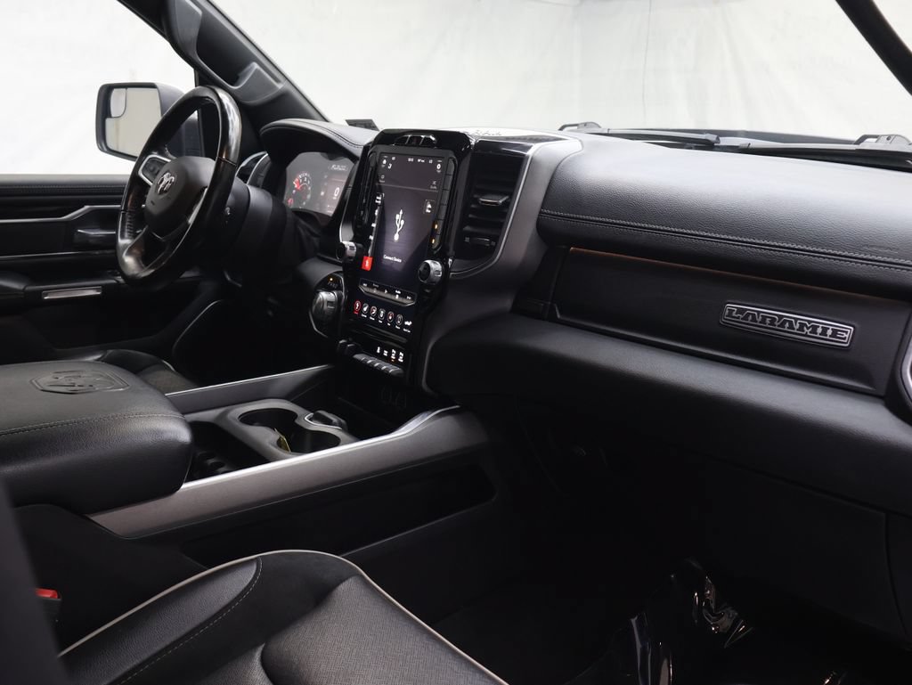 Used 2020 RAM 1500 Laramie w/ Sport Appearance Package AWD/4WD image 10