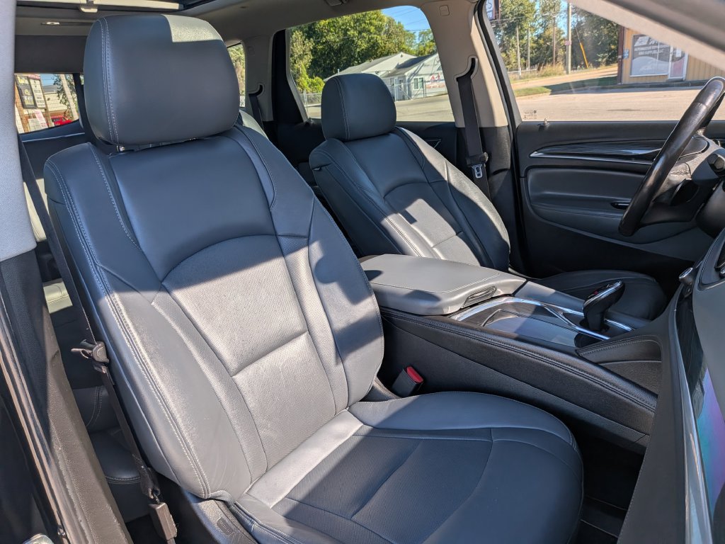 Used 2020 Buick Enclave Essence FWD image 23