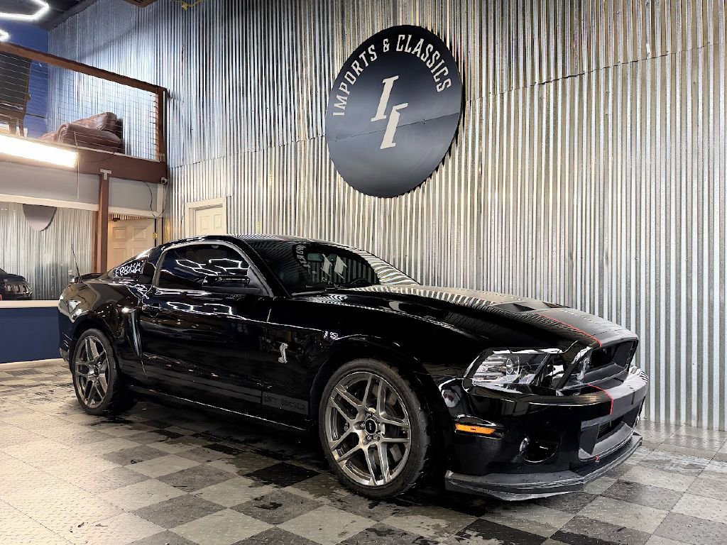 Used 2013 Ford Mustang Shelby GT500 image 2