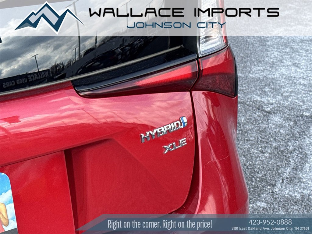 Used 2020 Toyota Prius XLE image 11