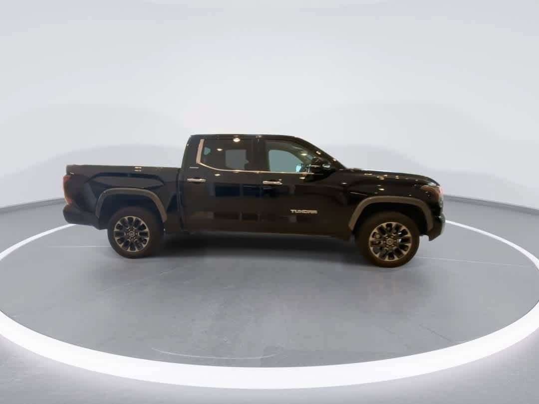 Used 2024 Toyota Tundra Limited AWD/4WD image 9