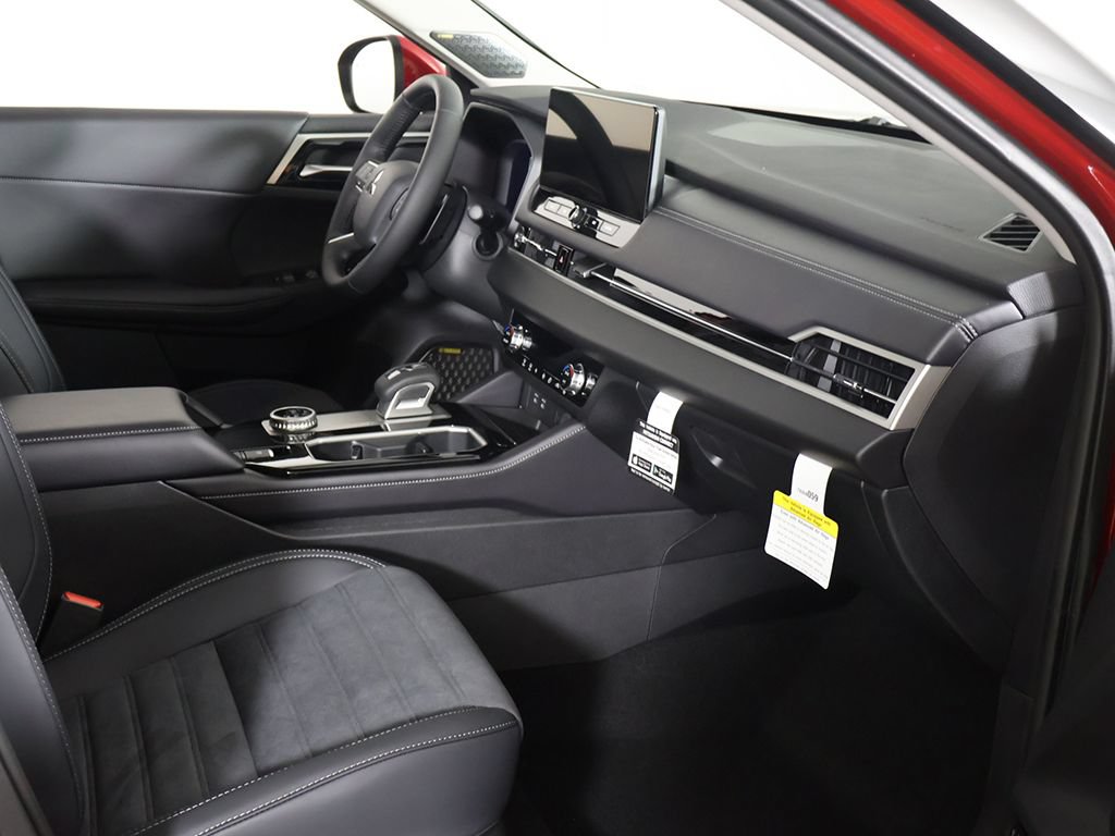 New 2026 Mitsubishi Outlander SE FWD image 28