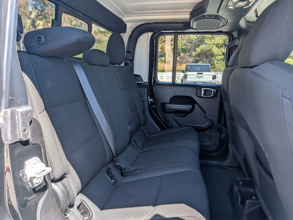 Used 2023 Jeep Gladiator Sport image 24