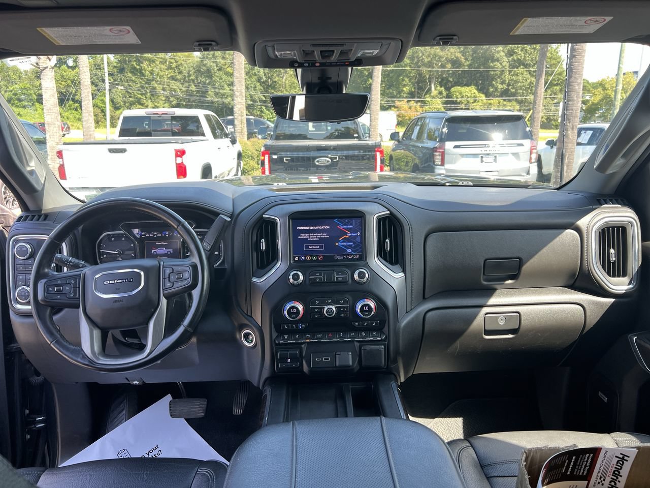 Used 2023 GMC Sierra 2500 Denali w/ Denali Ultimate Package AWD/4WD image 31