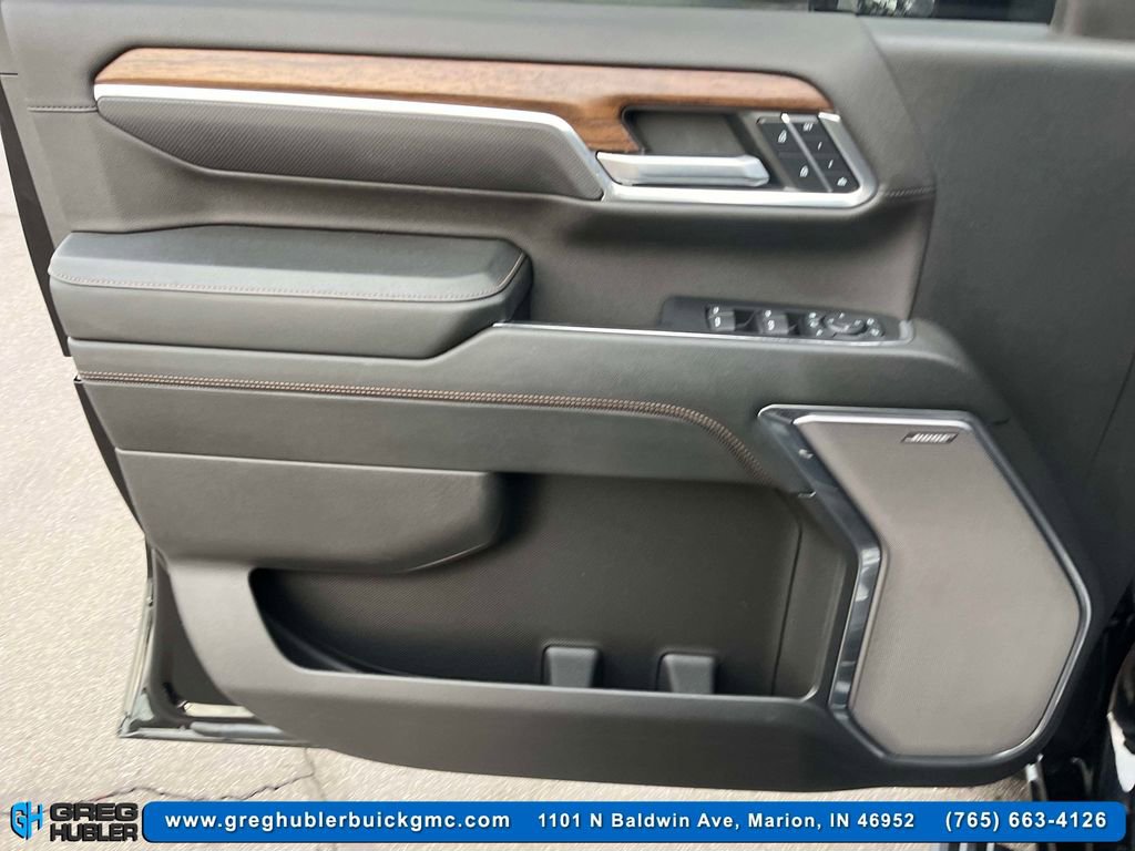 Used 2024 Chevrolet Silverado 3500 High Country w/ High Country Premium Package image 18