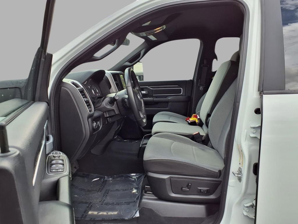 Used 2024 RAM 2500 Big Horn w/ Bed Utility Group image 23