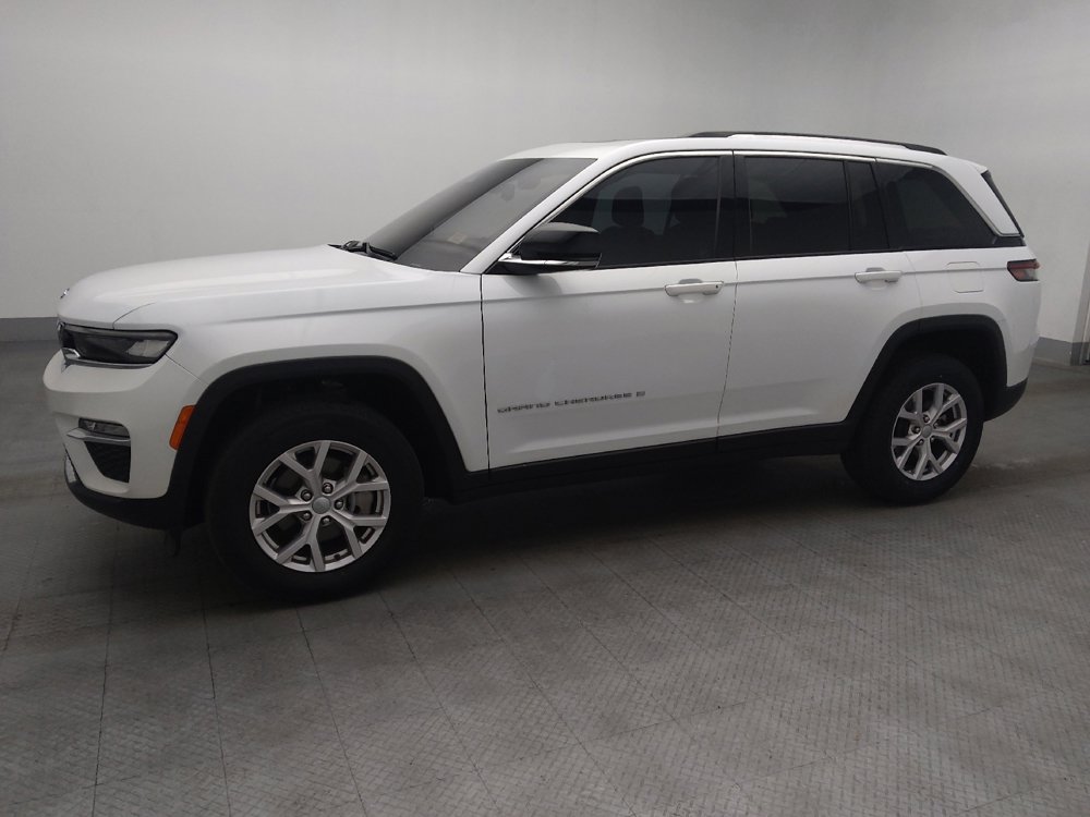 Used 2022 Jeep Grand Cherokee Limited image 2