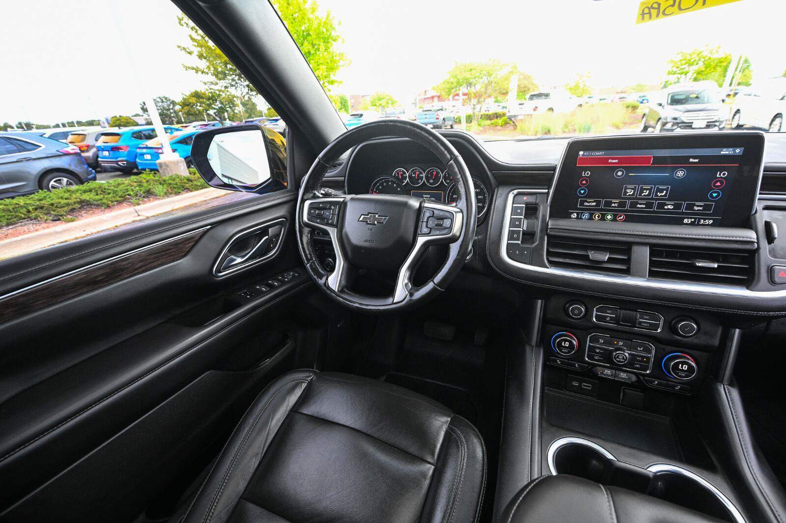 Used 2021 Chevrolet Suburban Z71 w/ Z71 Signature Package AWD/4WD image 36