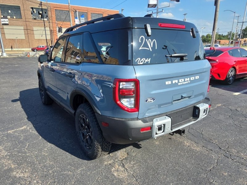 New 2026 Ford Bronco Sport Outer Banks w/ Sasquatch Outer Banks Package AWD/4WD image 5