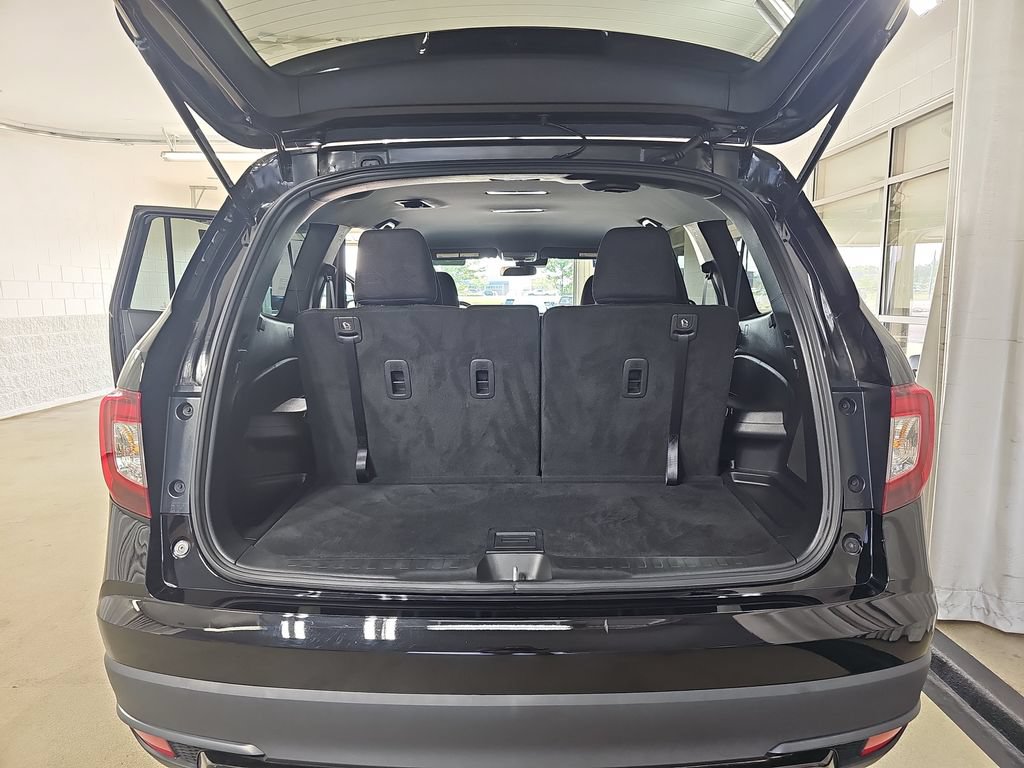 Used 2022 Honda Pilot Sport image 17