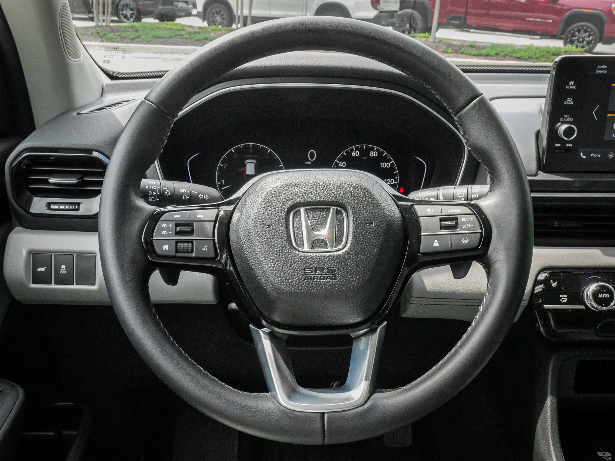 Used 2025 Honda Pilot EX-L image 18