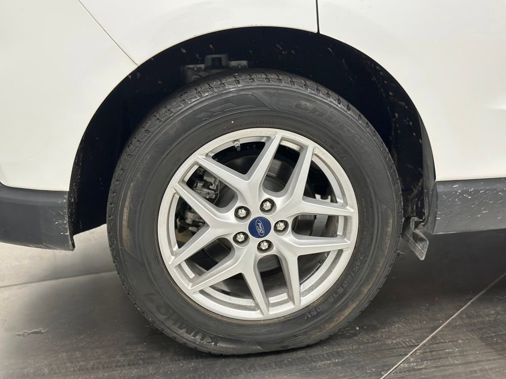 Used 2021 Ford Edge SE FWD image 24