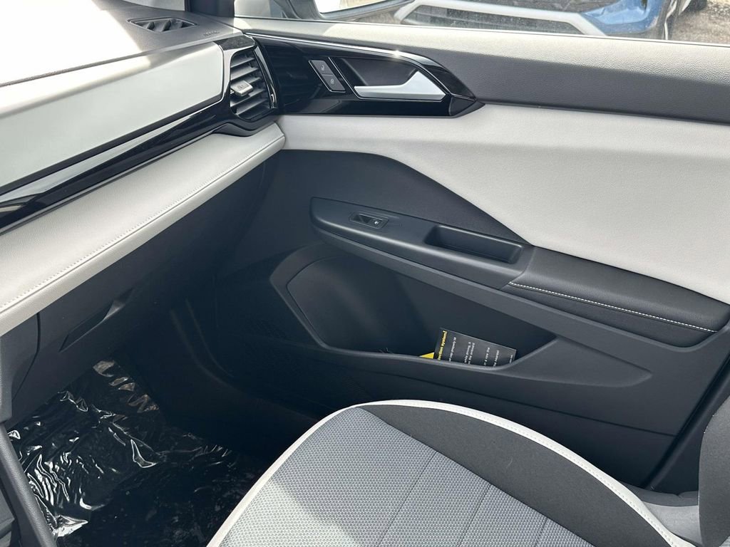 New 2026 Volkswagen Taos S AWD/4WD image 24