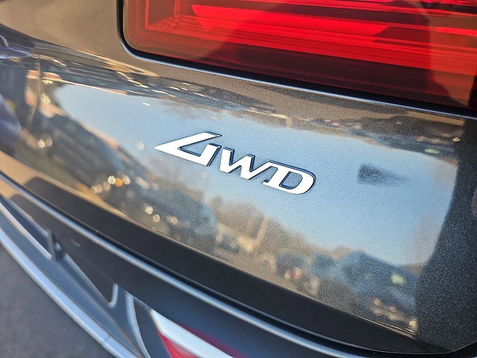 Used 2025 Genesis GV80 2.5T Standard image 8