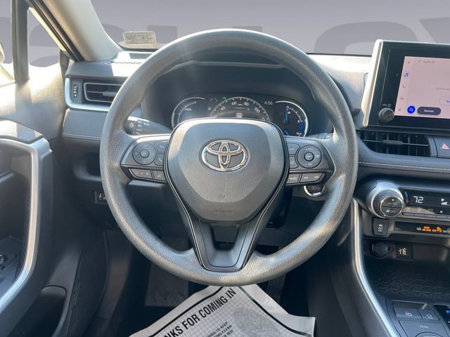 Used 2025 Toyota RAV4 XLE AWD/4WD image 13