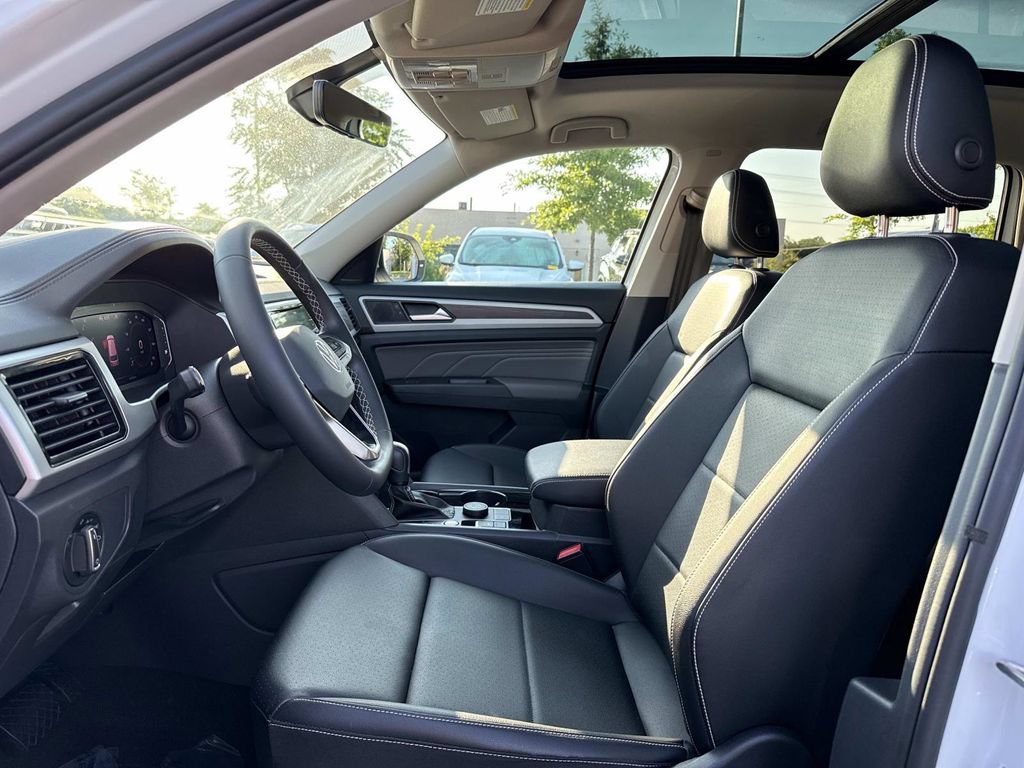 Used 2023 Volkswagen Atlas SE w/ Panoramic Sunroof Package AWD/4WD image 10