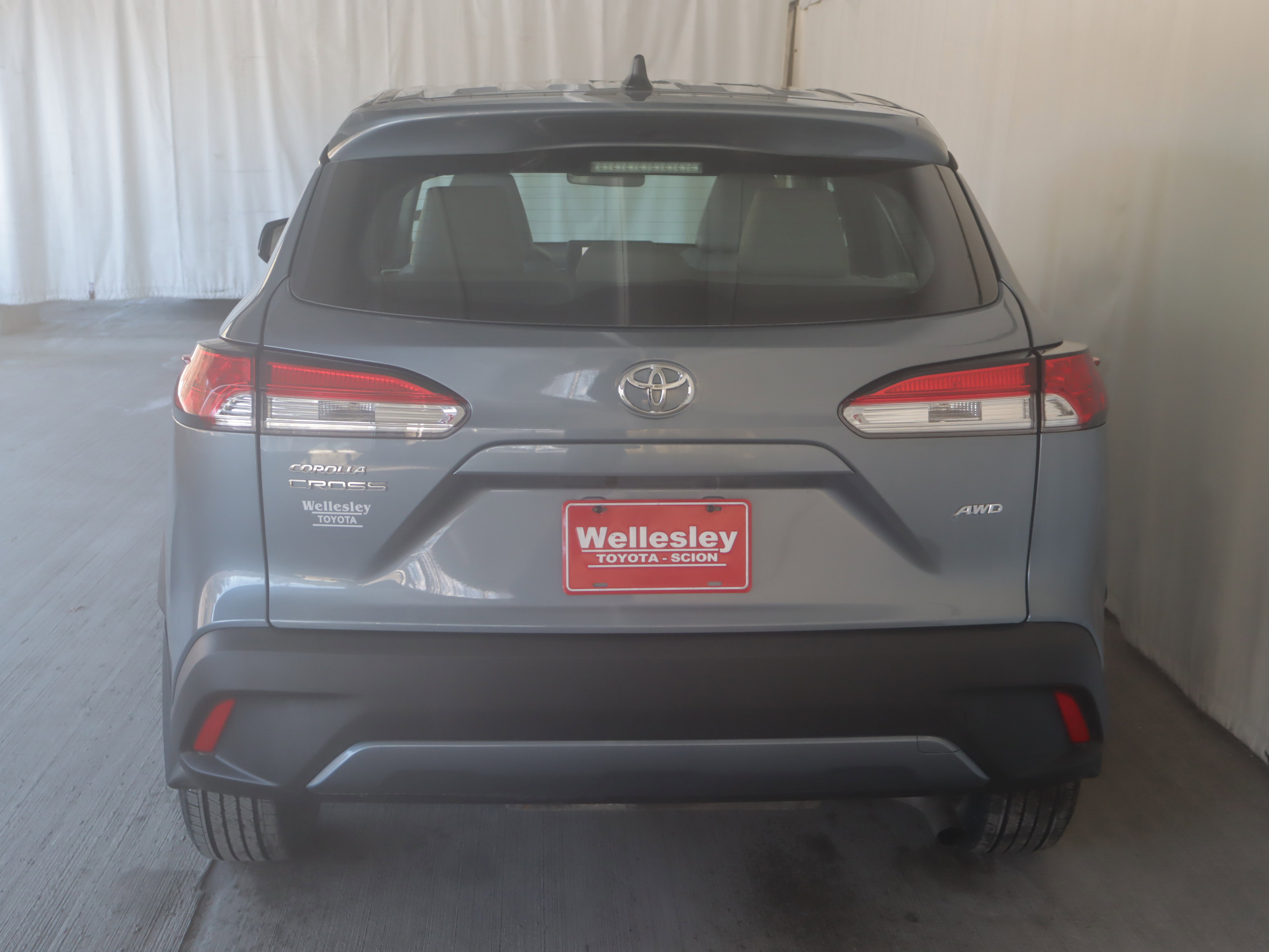 Used 2024 Toyota Corolla Cross L image 24