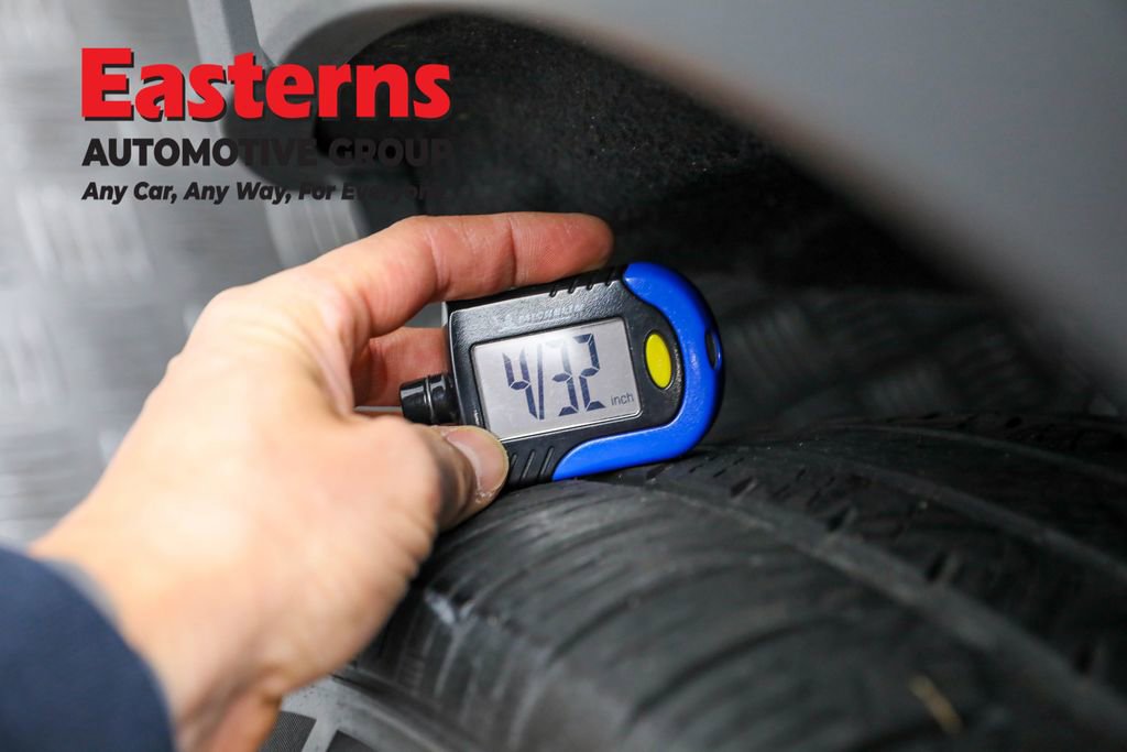 Used 2022 Ford Explorer XLT image 28