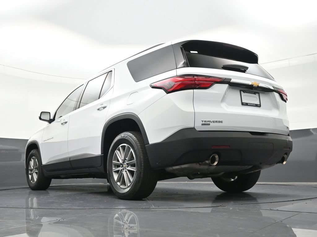 Used 2024 Chevrolet Traverse LT FWD image 27