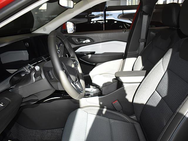 New 2026 Chevrolet Trax LT w/ Driver Confidence Package image 7