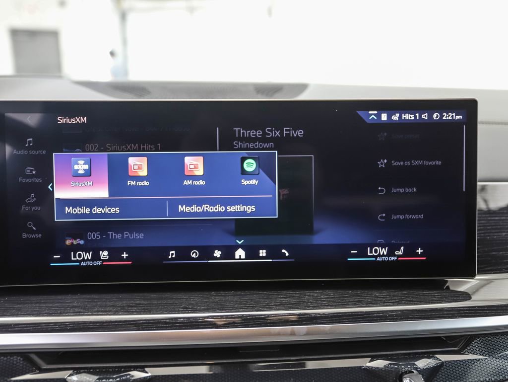 Used 2026 BMW X7 xDrive40i w/ M Sport Package image 16