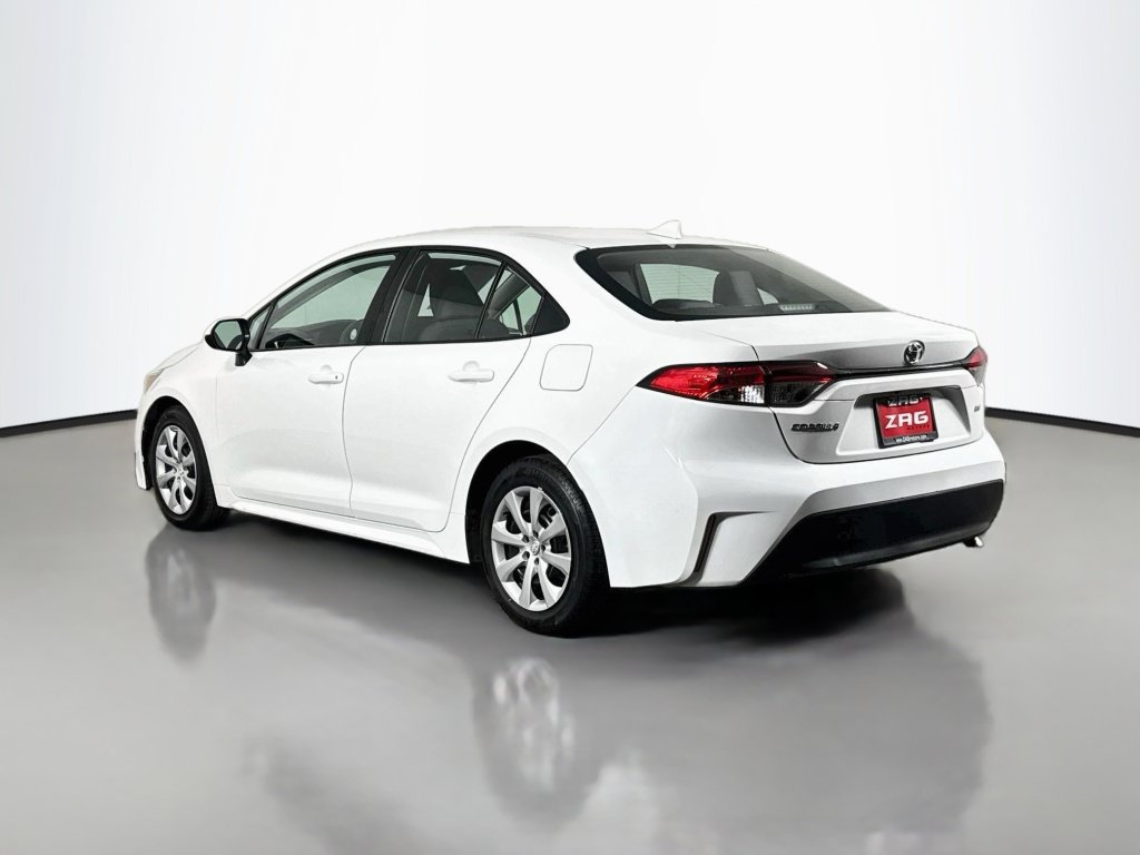 Used 2025 Toyota Corolla LE FWD image 3