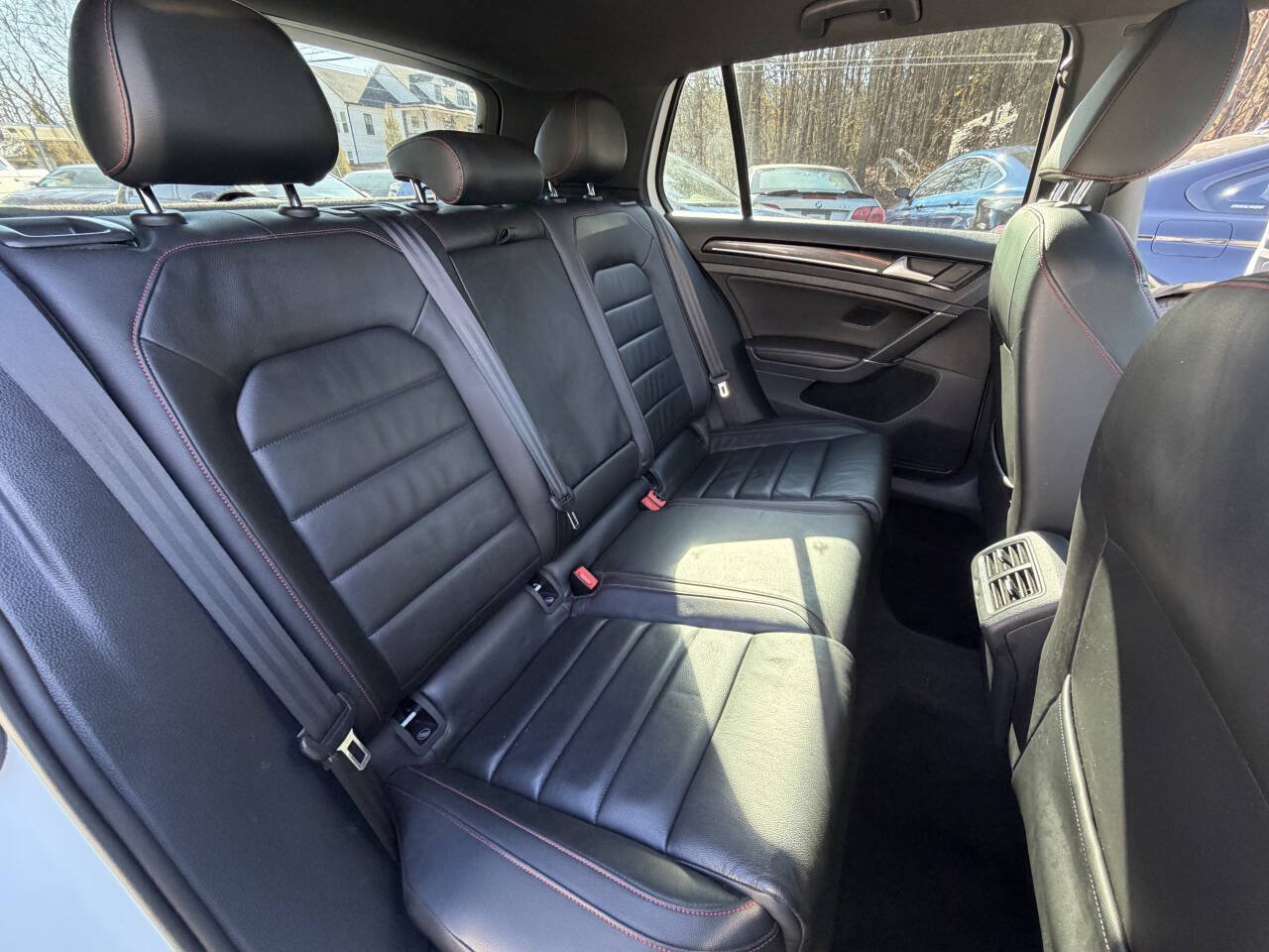 Used 2016 Volkswagen GTI Autobahn w/ Lighting Package (SEL) FWD image 19