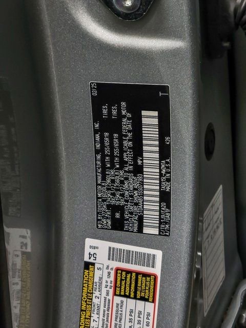 Certified 2025 Toyota Grand Highlander AWD image 28